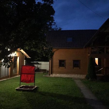 Файна Хижа Mizhhirya  Bagian luar foto